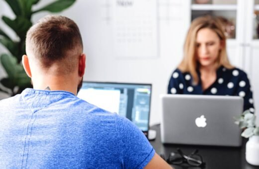 How to Get Your First Freelance Client With No Experience